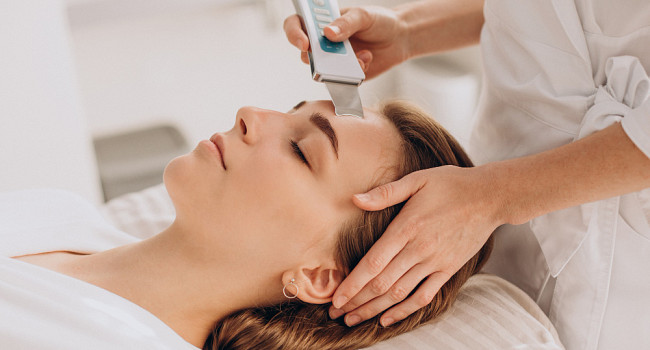 Чистка лица в парикмахерской "Карэ" Санкт-Петербург - изображение 1