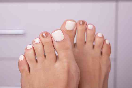 Комбинированный педикюр Санкт-Петербург