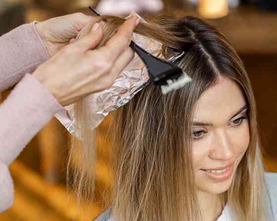 Тонирование средние волосы(до плеч) Санкт-Петербург