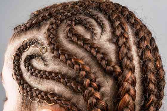 Плетение кос в салоне красоты "Пин АП" Санкт-Петербург