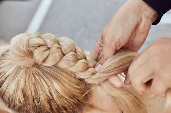 Плетение кос в салоне красоты "Пин АП" Санкт-Петербург