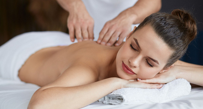 Лечебный массаж в фитнес-клубе "Лидер спорт" Санкт-Петербург - изображение 1