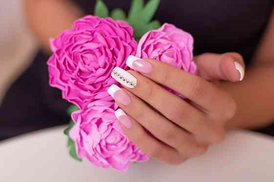 Маникюр с покрытием в студии Beauty Tod Санкт-Петербург