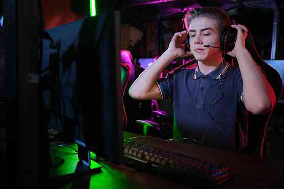 Игра в компьютерном клубе Санкт-Петербург